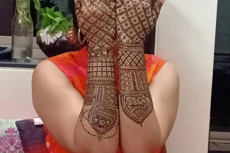 Afreen Mehandi Arts Mehndi Artists in Hyderabad | Fabweddings.in