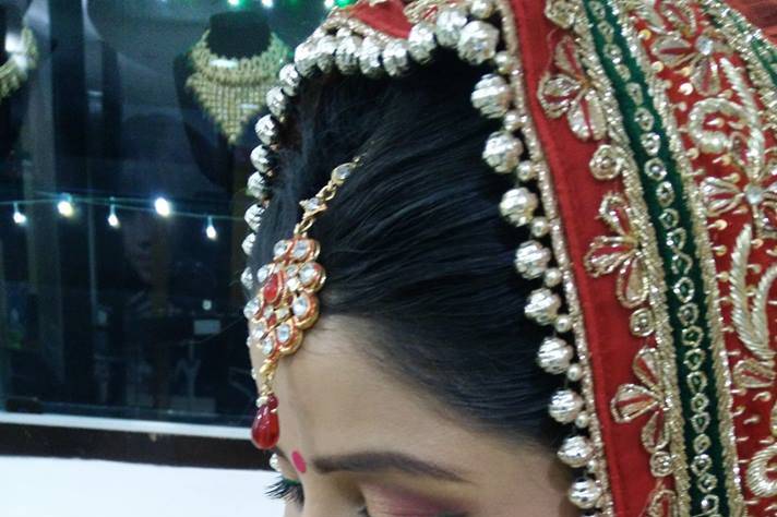 Bridal makeup