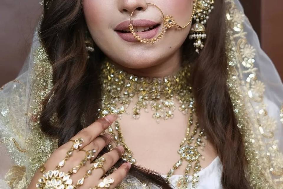Jazz Pro Makeup Artist