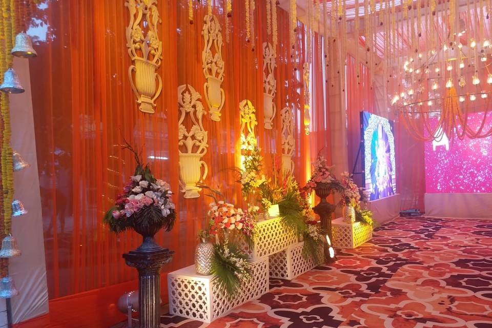 Mahaluxmi Tent and Light Decorators