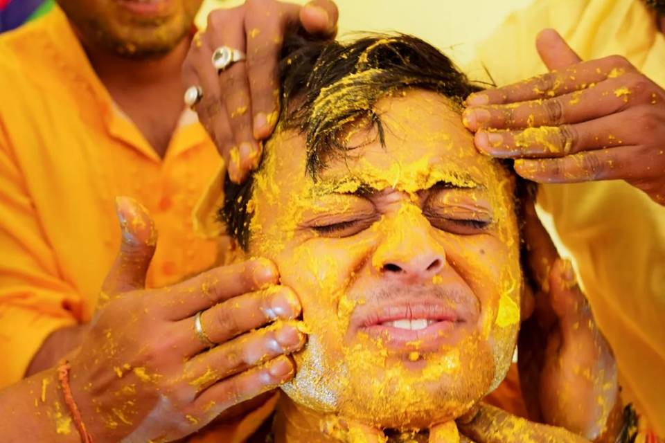 Groom haldi