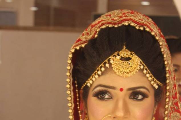 Bridal makeup