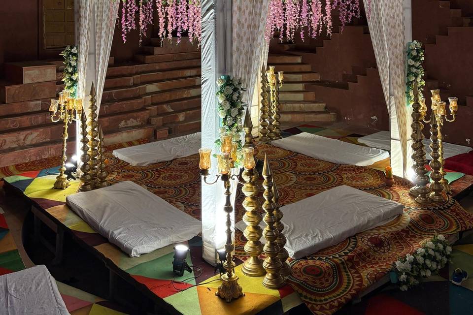 Mandap at Bawdi