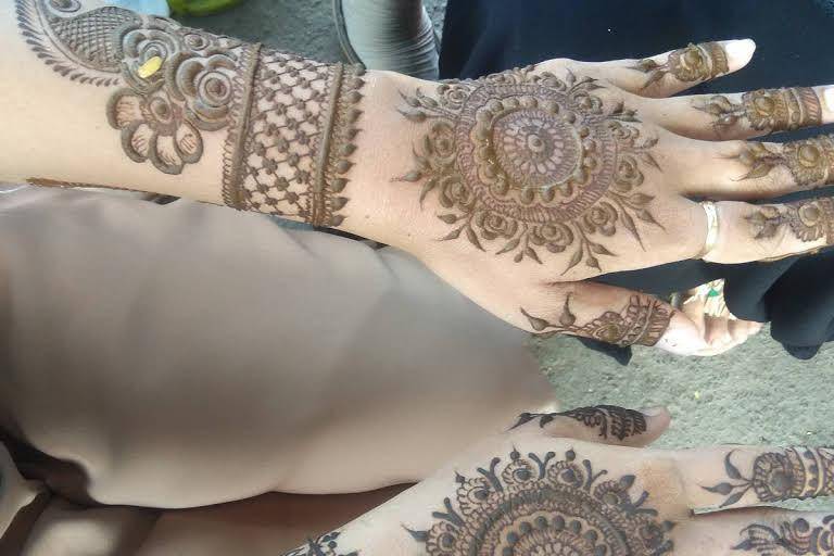 Aman Mehndi Artist, Indira Nagar