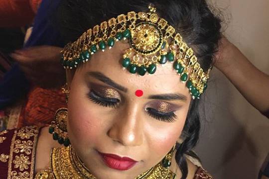 Bridal makeup