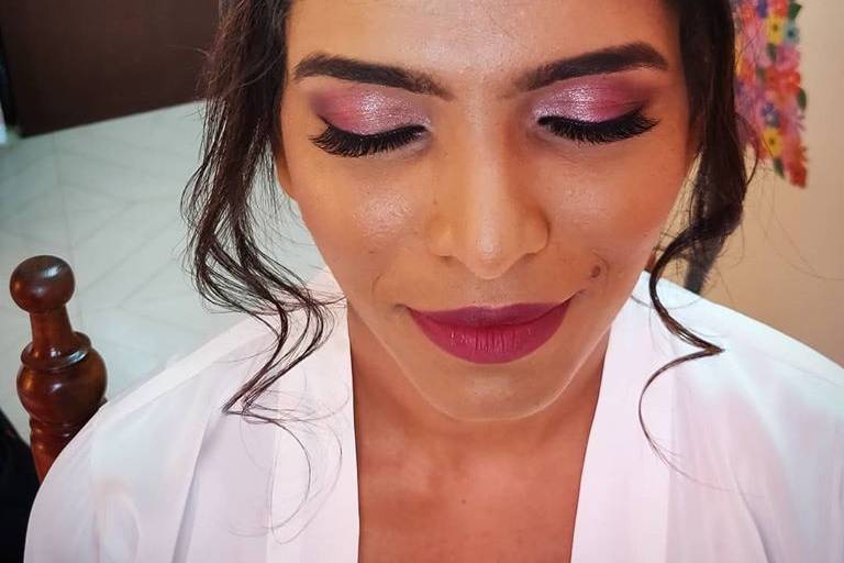 Ryanna - Makeup Artist
