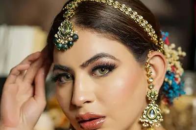 Party makeup