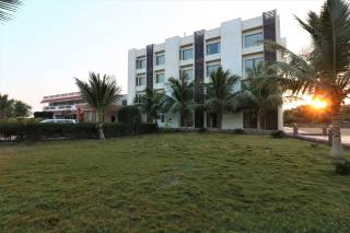 Goverdhan Greens Resort