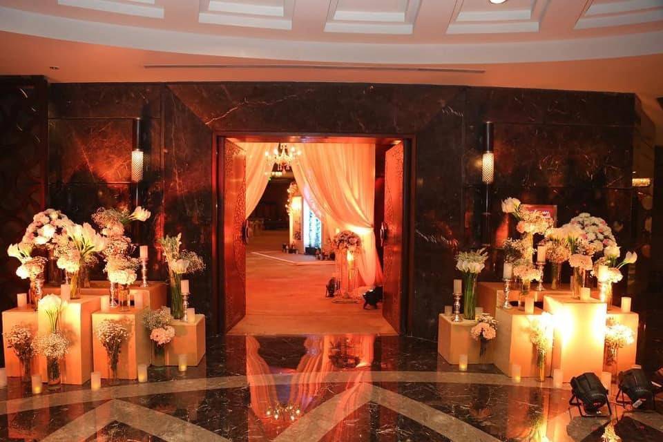 Entrance decor