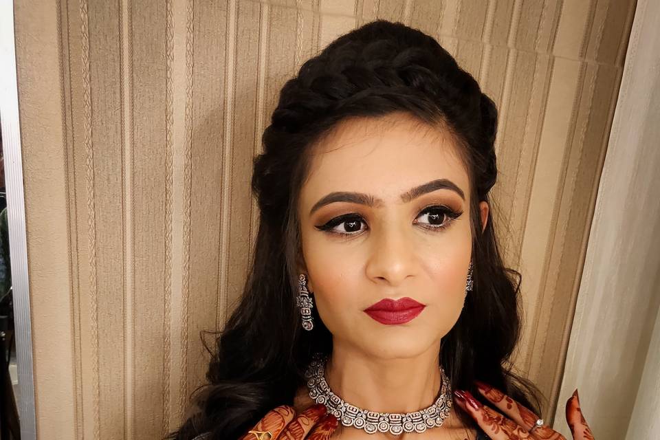 Sagai makeup