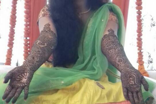 Jabeen - Bridal Mehendi Artist