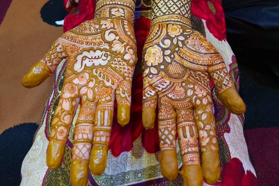 Jabeen - Bridal Mehendi Artist