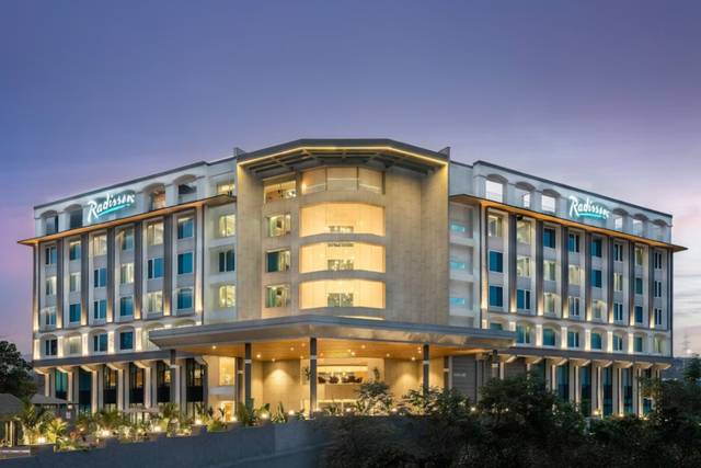 Radisson Resort & Spa Khopoli