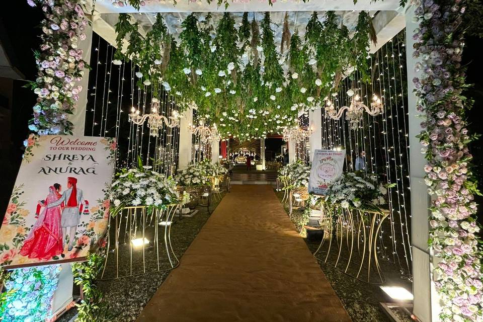 Entrance decor