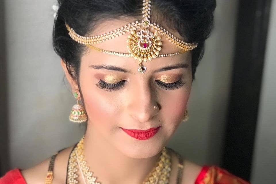 Janhavi Bhandwalkar - Makeup Artistry
