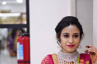 Safora Bridal Makeup Artist
