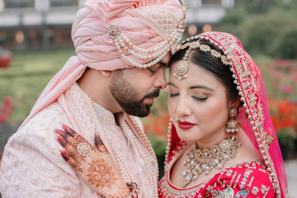 Couple portrait in mayfair