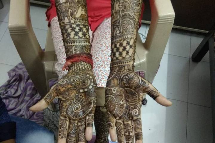 Designer mehndi