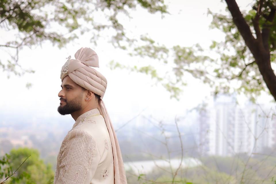 Groom