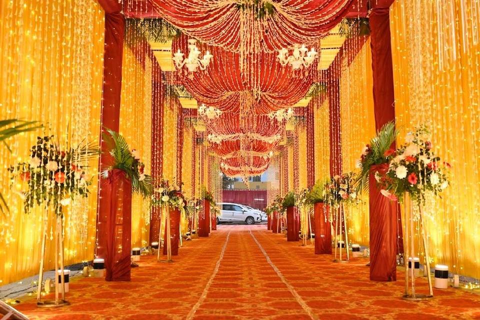 7 Vachan Premium Banquet