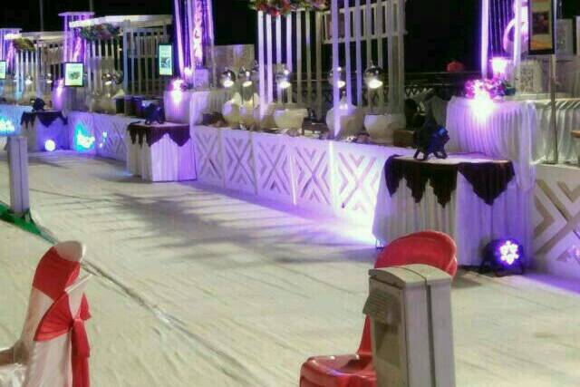 Food setup and presentation