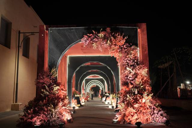 Entrance decor