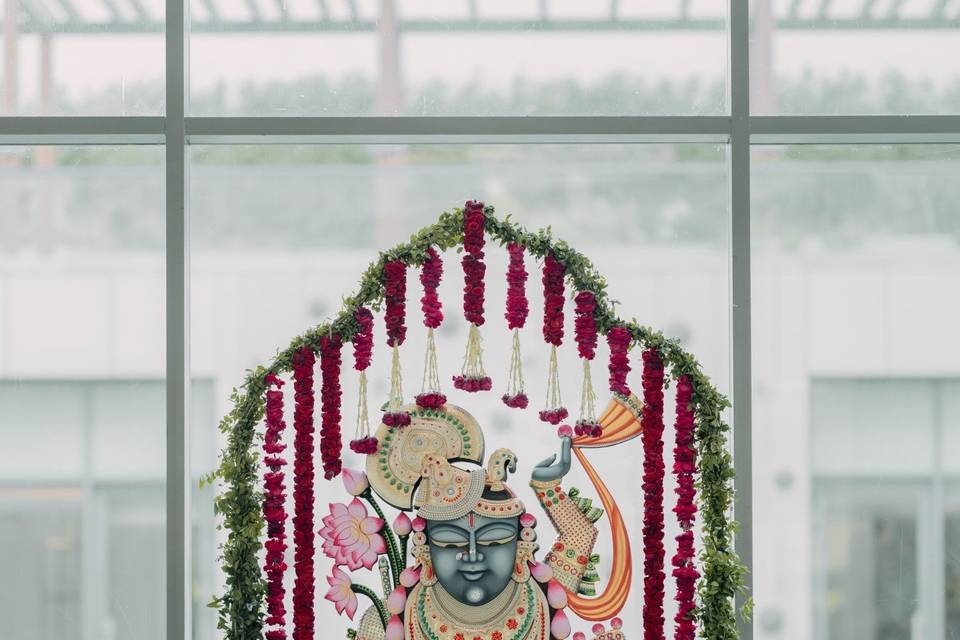 Entrance decor
