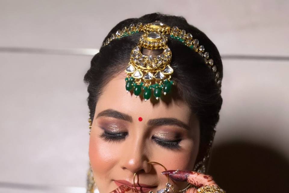 Bridal makeup