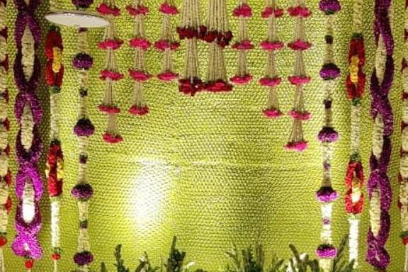 DECOR BY MD