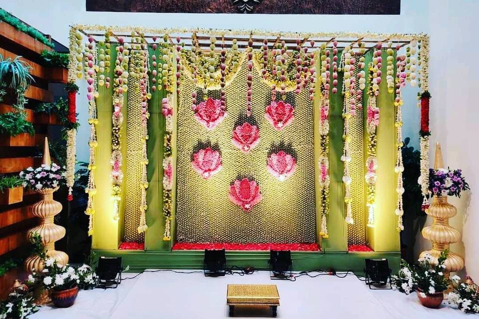 DECOR BY MD