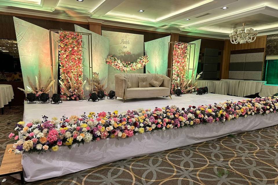 DECOR BY MD