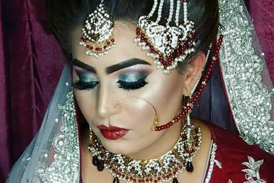 Glamorous Bridal MakeUp Studio