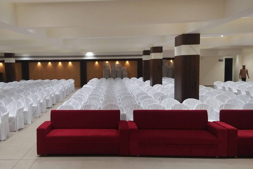 Banquet hall