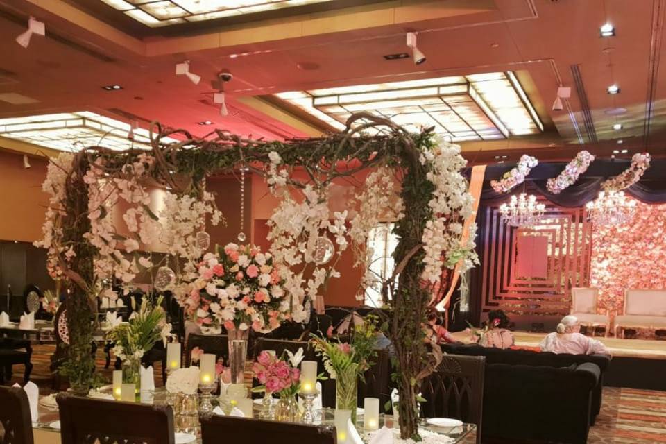 Flower arrangement