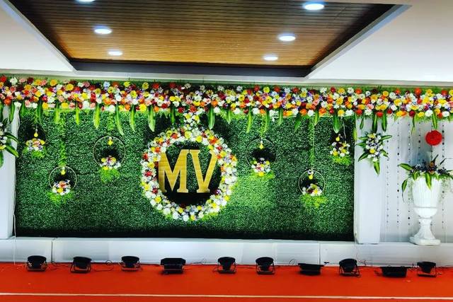 Stage decor