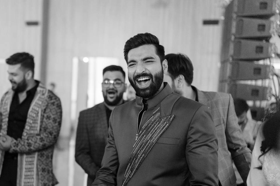 Groom's candid shot