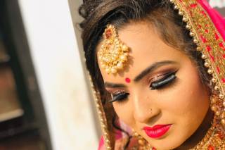 Avant Salon Make-up & Academy 1