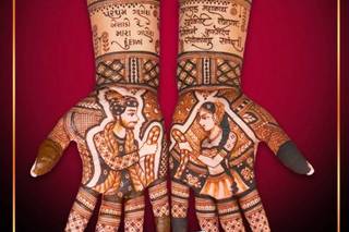 Nida Bridal Mehandi Designer