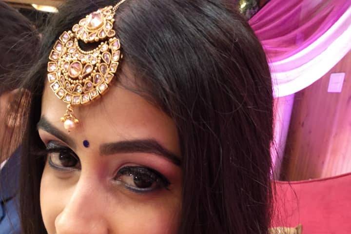 Party makeup