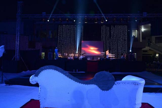 Luminous and elegant