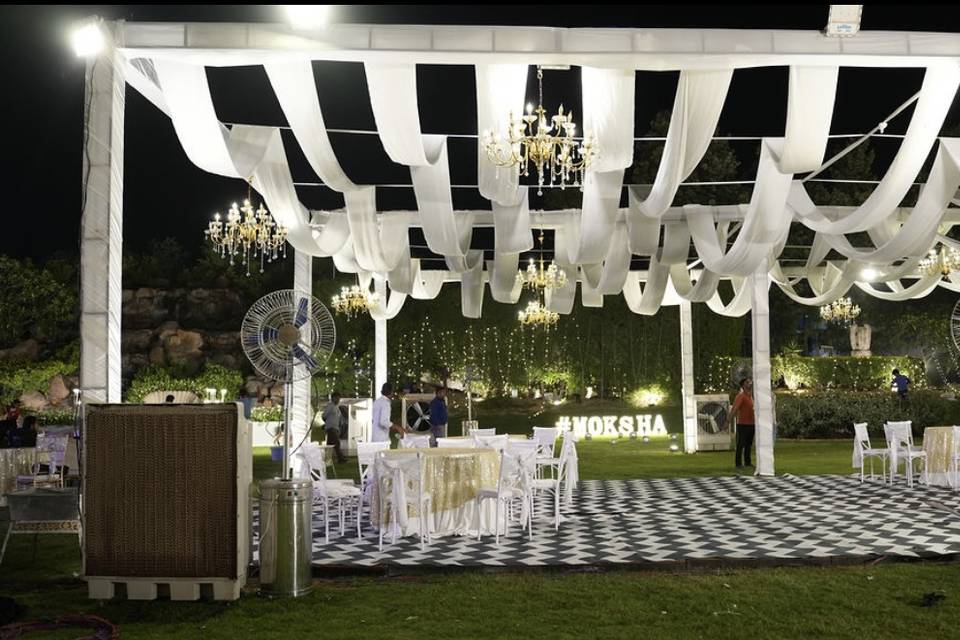 White theme wedding decor