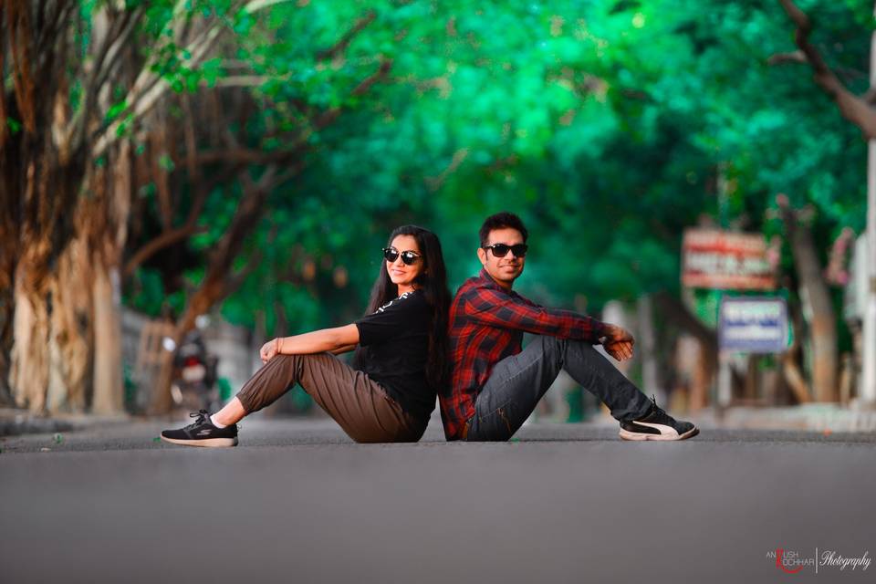 Outdoor couple shoot