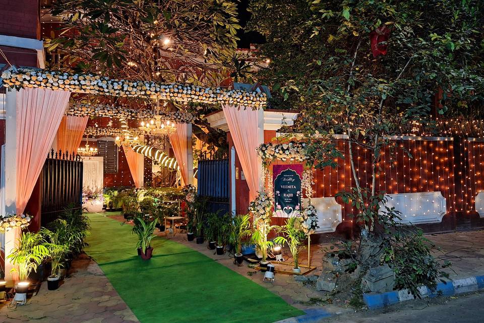Entrance decor