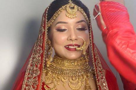 Bridal makeup