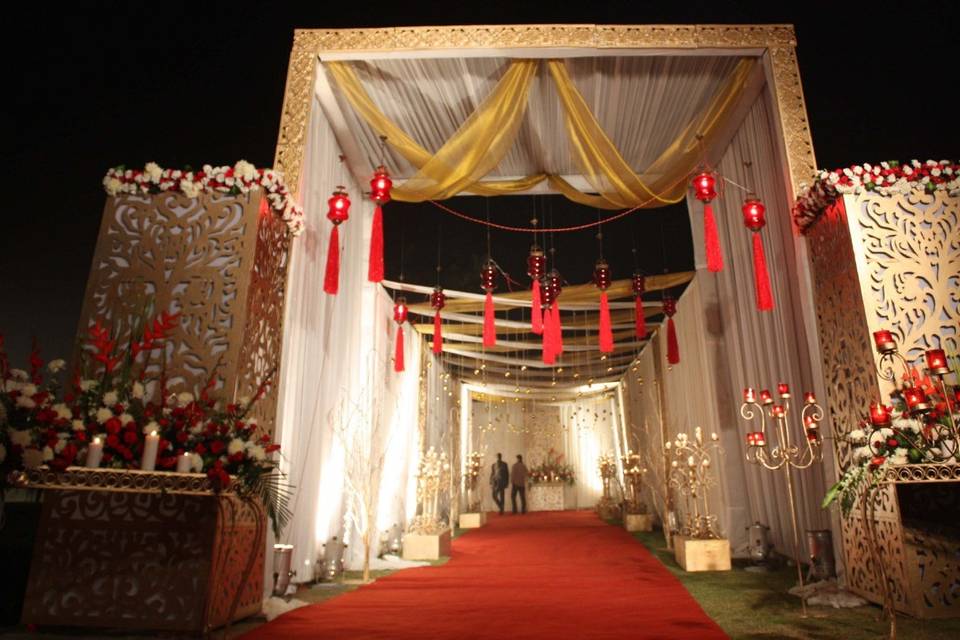 Entrance Decor