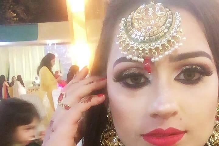 Kashees Bridal Makeup in Shaista Lodhi Morning Show