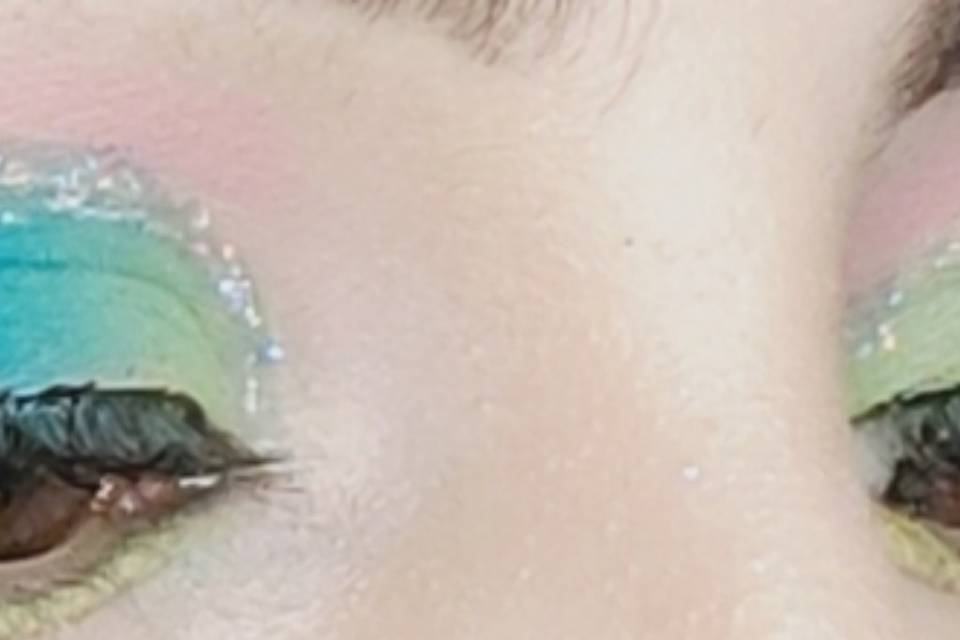 Eye makeup