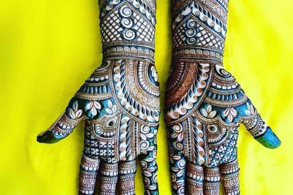 Mumbai mehandi art