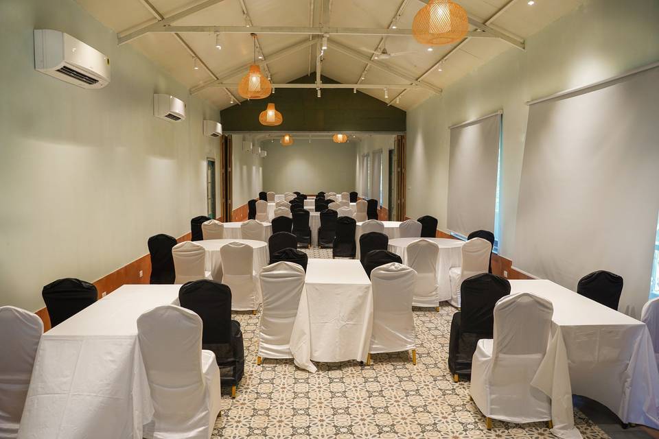 Conference Hall/ Banquet