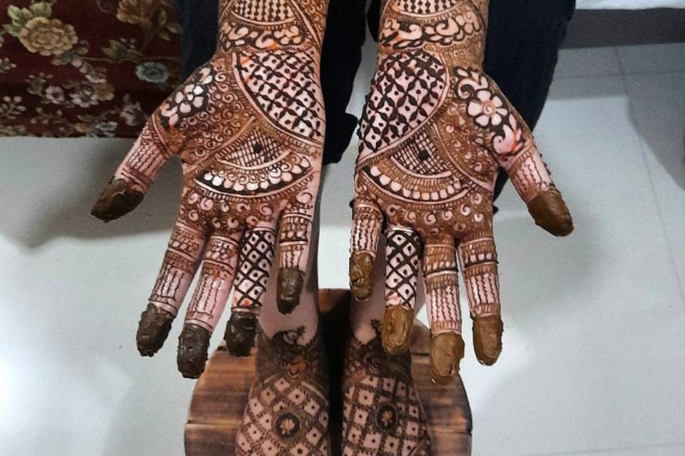 Mehndi Artist Anfar, Goa